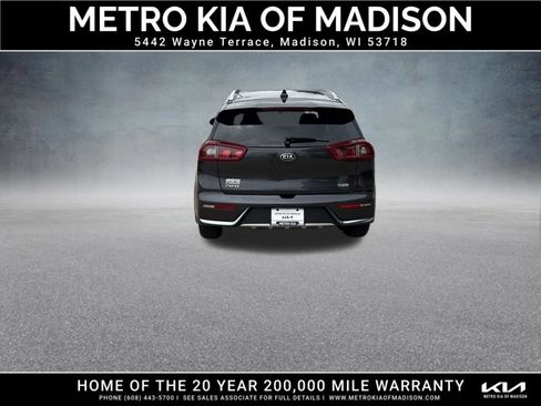 Used 2018 Kia Niro EX Premium FWD image 5
