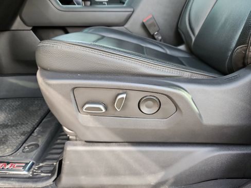 Used 2022 GMC Sierra 1500 Denali w/ Denali Carbonpro Edition image 14