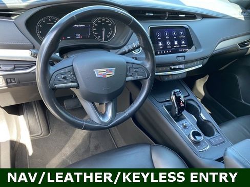 Used 2022 Cadillac XT4 Premium Luxury w/ Enhanced Visibility Package image 4