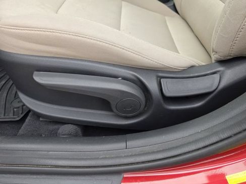 Used 2018 Hyundai Elantra Value Edition FWD image 22