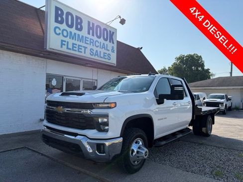 Used 2024 Chevrolet Silverado 3500 LT w/ Convenience Package AWD/4WD image 1