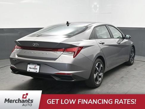 Used 2023 Hyundai Elantra SEL w/ Convenience Package FWD image 7