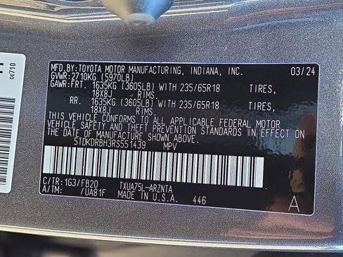 Certified 2024 Toyota Highlander LE image 27