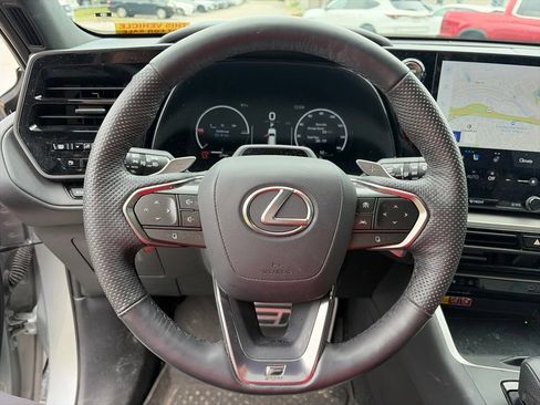 Used 2025 Lexus TX 500h AWD w/ Technology Package image 13