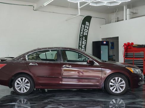 Used 2011 Honda Accord EX-L image 5