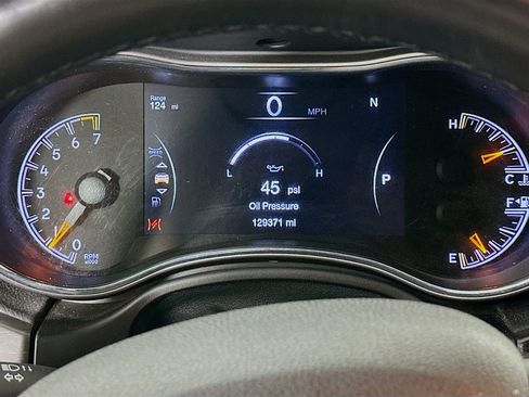 Used 2018 Jeep Grand Cherokee Limited RWD image 19
