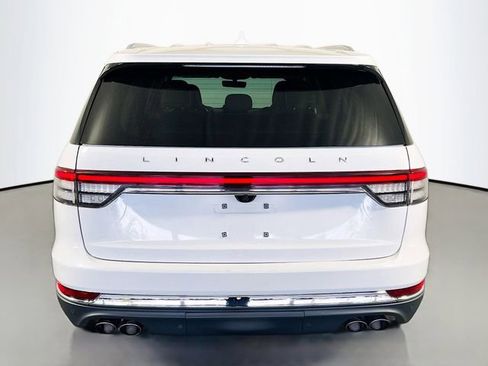 Used 2020 Lincoln Aviator Reserve w/ Equipment Group 202A image 7