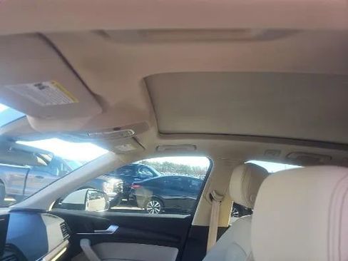 Used 2022 Audi Q5 2.0T Premium image 15