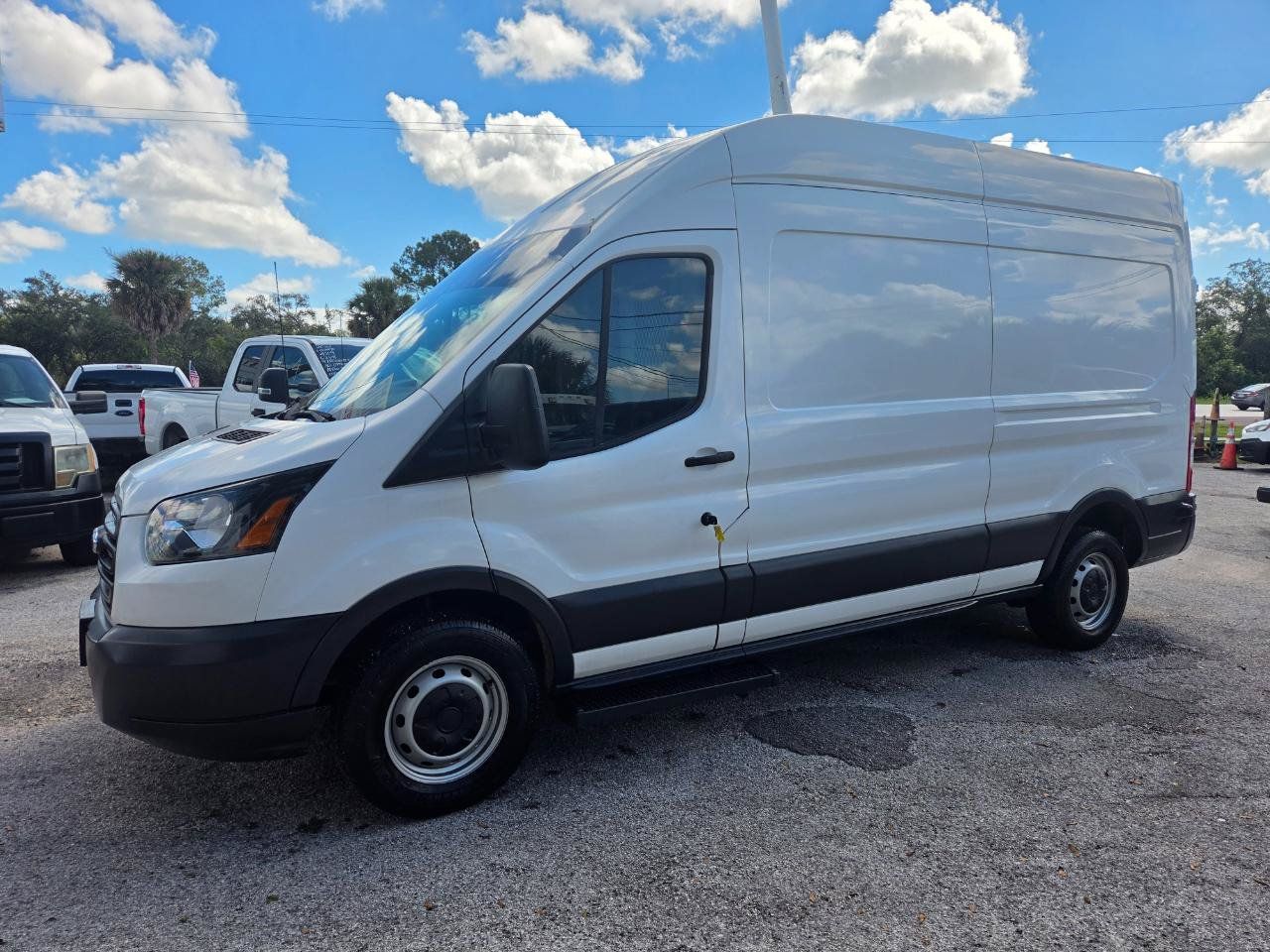 Used 2018 Ford Transit 350 148 High Roof RWD image 4