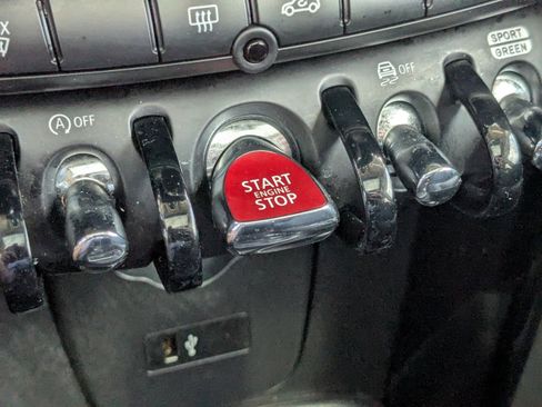 Used 2024 MINI Cooper S image 31