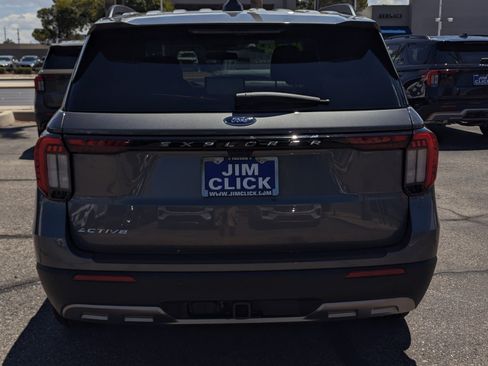New 2026 Ford Explorer Active w/ Active Comfort Package RWD image 3