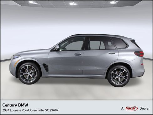 New 2026 BMW X5 xDrive40i w/ M Sport Package image 1