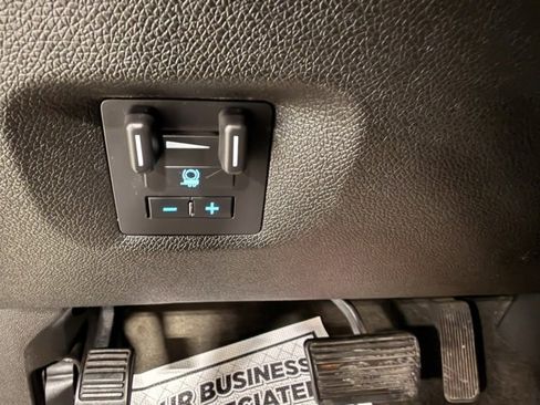 Used 2010 GMC Sierra 1500 Denali image 17