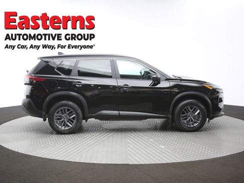 Used 2023 Nissan Rogue S AWD/4WD image 45