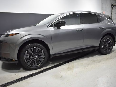 New 2026 Nissan Murano Platinum image 2