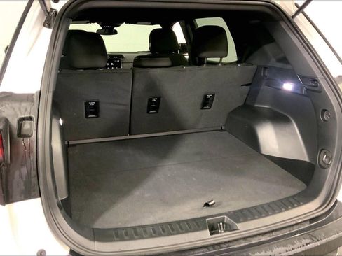Used 2026 GMC Terrain Elevation FWD image 4
