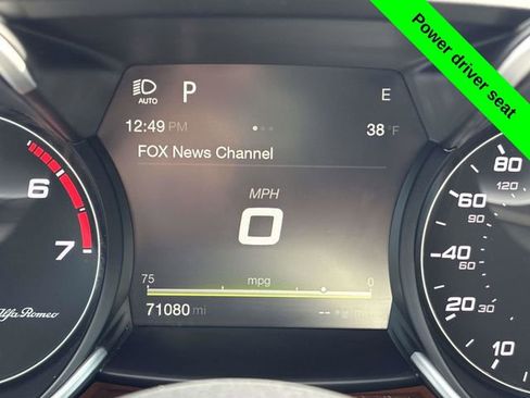 Used 2017 Alfa Romeo Giulia Ti w/ TI 19" Sport Package image 22