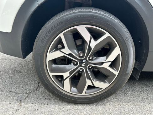Used 2021 Kia Sportage EX FWD image 17