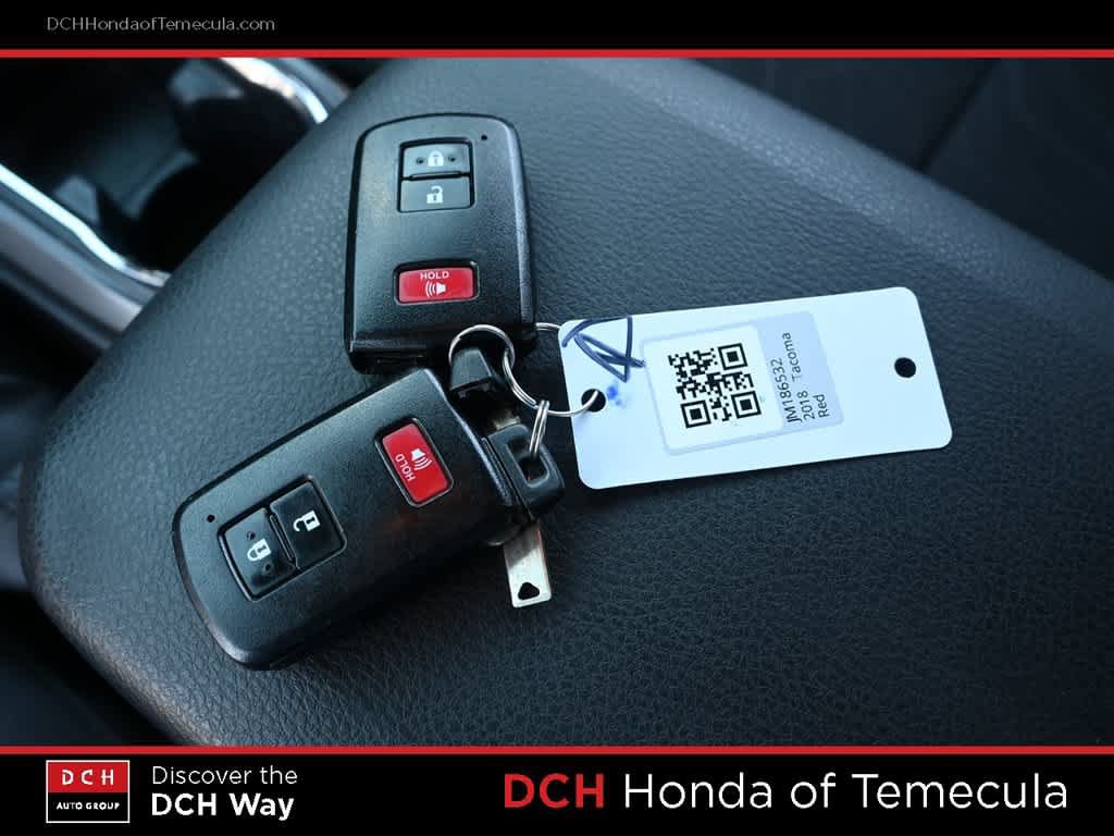 Used 2018 Toyota Tacoma TRD Off-Road w/ Technology Package AWD/4WD image 15