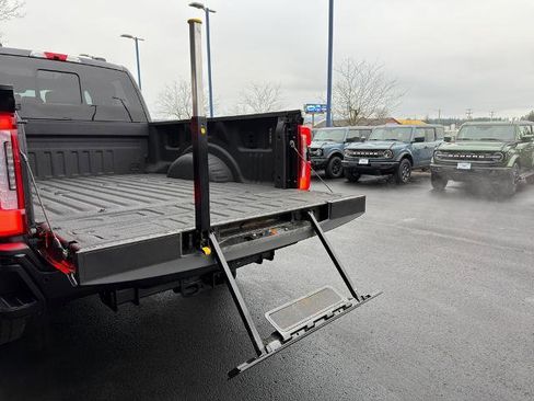 Certified 2025 Ford F350 Platinum image 21
