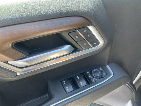 Used 2024 Chevrolet Silverado 2500 High Country w/ High Country Premium Package AWD/4WD image 13