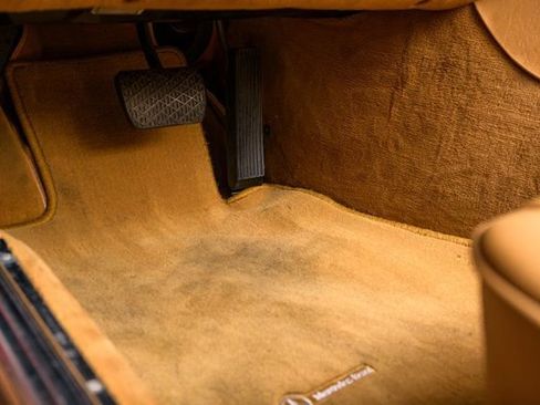 Used 1988 Mercedes-Benz 560 SL image 19