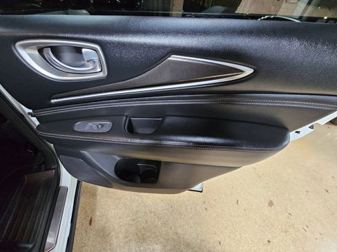 Used 2018 INFINITI QX60 Luxe w/ Premium Plus Package image 14