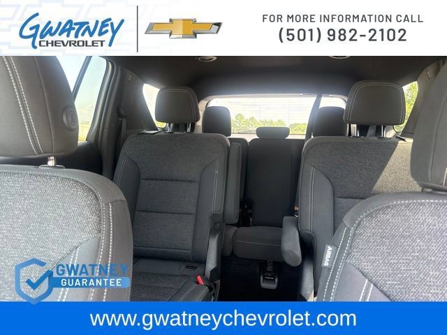 Used 2024 Chevrolet Traverse LT FWD image 20