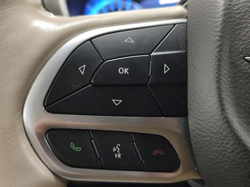 Used 2019 Chrysler Pacifica Limited image 15