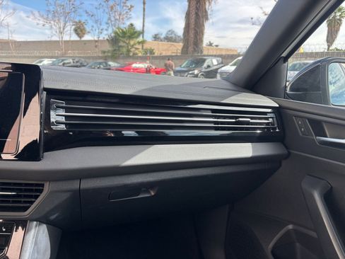 Used 2025 Volkswagen Jetta Sport image 36