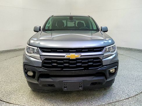 Used 2022 Chevrolet Colorado LT w/ LT Convenience Package AWD/4WD image 2
