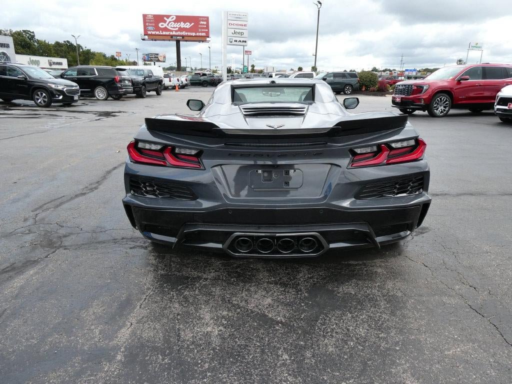 New 2027 Chevrolet Corvette Z06 w/ Stealth Interior Trim Package RWD image 6