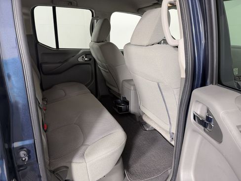 Used 2019 Nissan Frontier SV w/ Value Truck Package AWD/4WD image 19