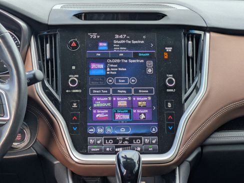 Certified 2022 Subaru Outback Touring w/ Tech Package 3 image 18