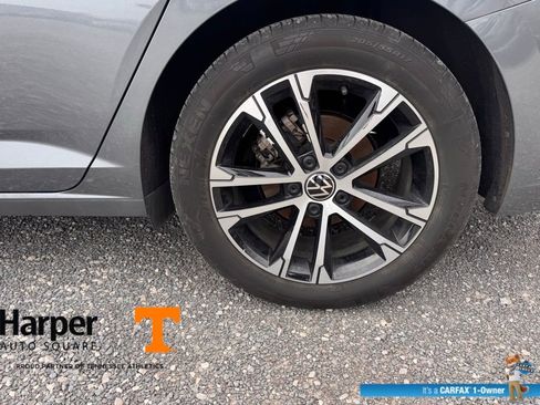 Used 2025 Volkswagen Jetta Sport image 19