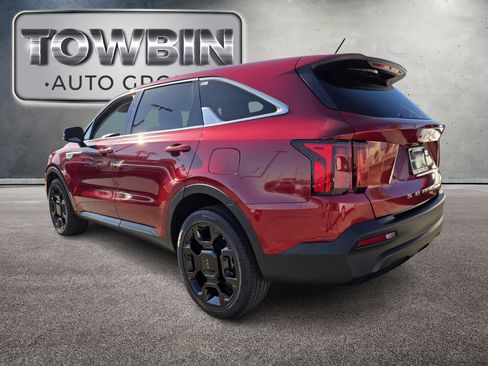 Certified 2022 Kia Sorento LX image 7