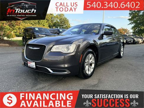 Used 2016 Chrysler 300 Limited RWD image 1