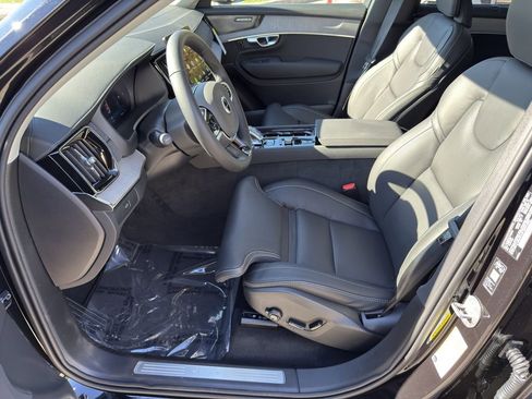 New 2026 Volvo XC90 B6 Ultra image 9
