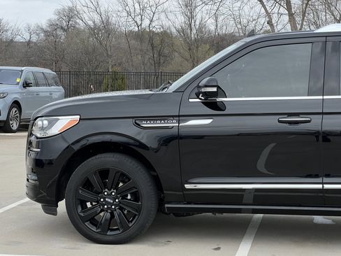 Used 2023 Lincoln Navigator L Reserve image 5