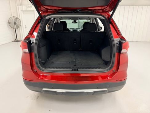 Used 2024 Chevrolet Equinox LT image 24