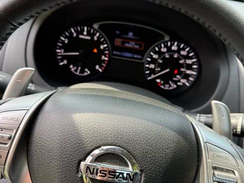 Used 2016 Nissan Altima 3.5 SR FWD image 11