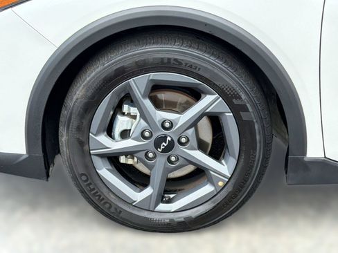 Used 2025 Kia K4 FWD image 13