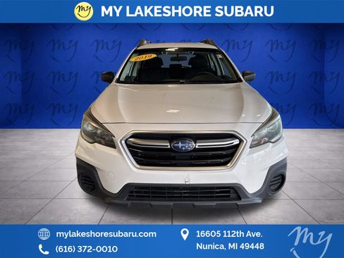 Used 2019 Subaru Outback 2.5i AWD/4WD image 2