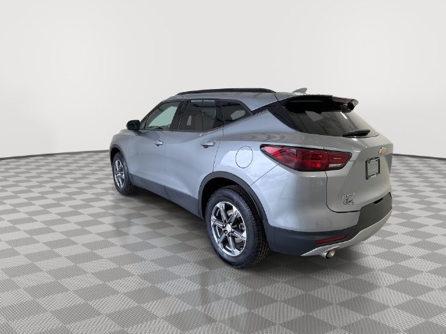 Certified 2025 Chevrolet Blazer LT w/ Convenience Package FWD image 8