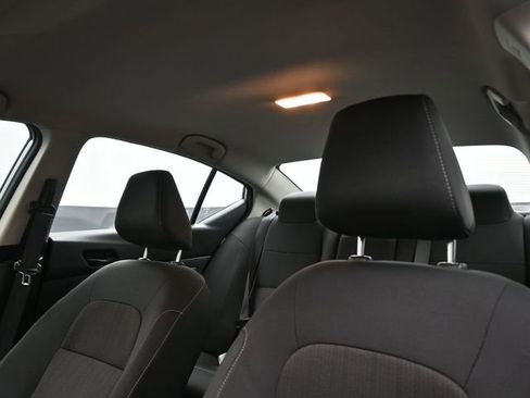 Used 2025 Nissan Altima 2.5 SV image 2