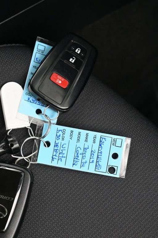 Used 2019 Toyota Corolla SE FWD image 25