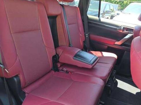 Used 2023 Lexus GX 460 Premium w/ Premium Package AWD/4WD image 2