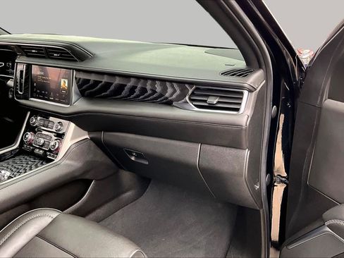Used 2023 GMC Yukon Denali RWD image 19