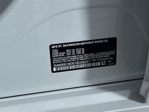 Used 2026 BMW 330i xDrive Sedan image 40