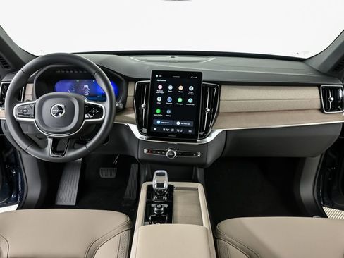 Used 2026 Volvo XC90 B6 Plus w/ Protection Package Premier image 19